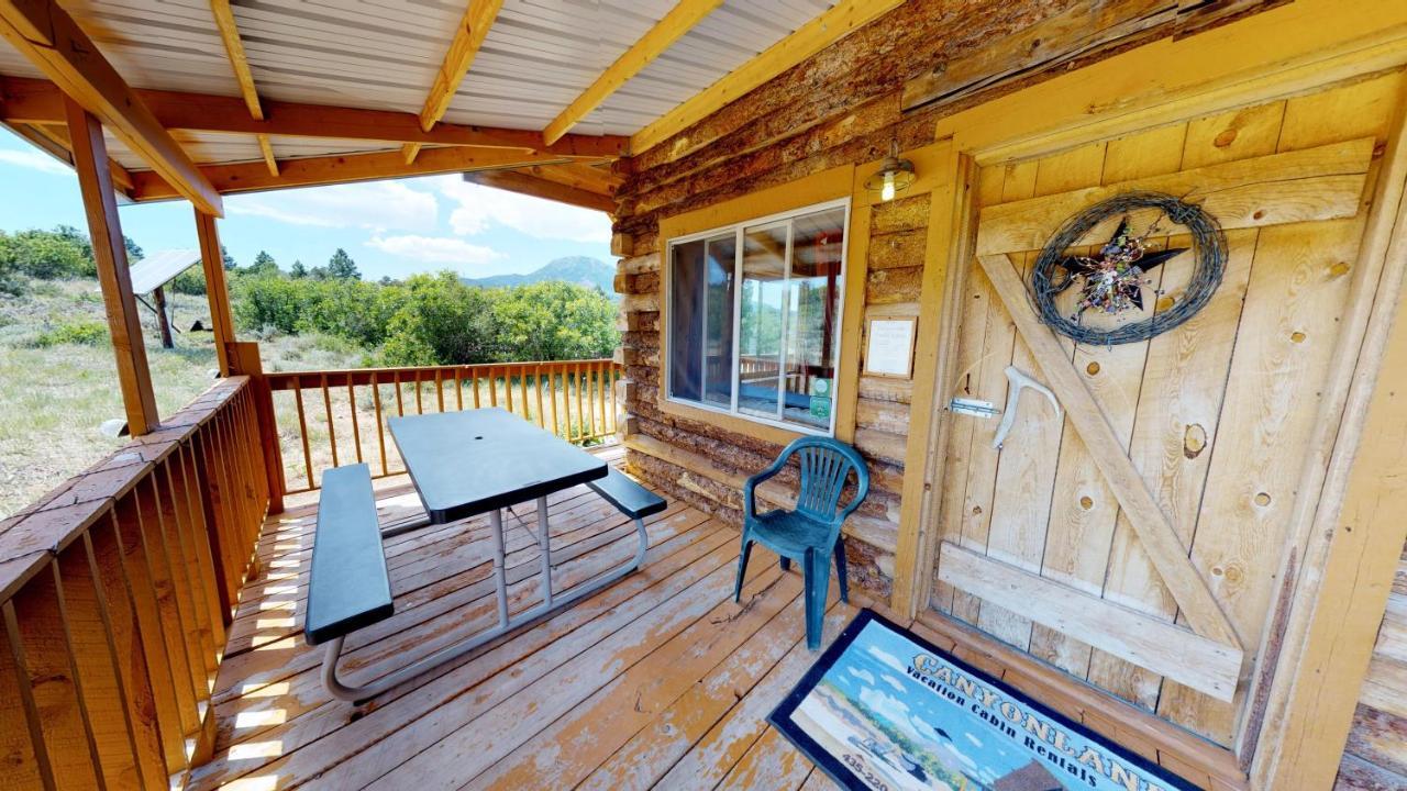 Canyon View Family Cabin, Deck, Tv Room, Games, Bbq, Campfire Monticello Kültér fotó